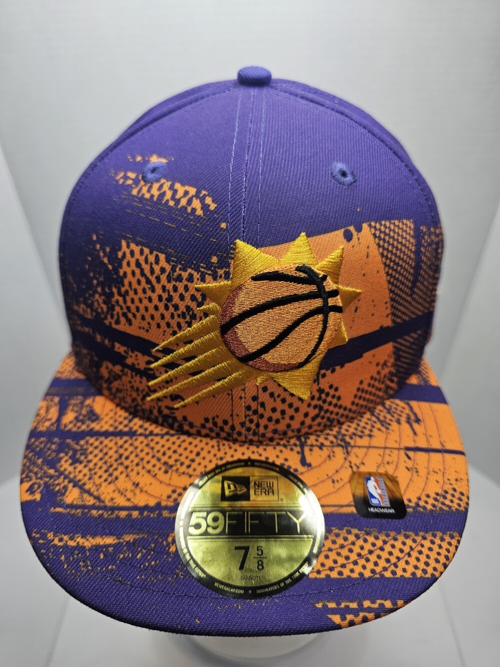 New Era Phoenix Suns Gameday Gold Pop Stars 59FIFTY Hat 7 5/8 Purple Orange